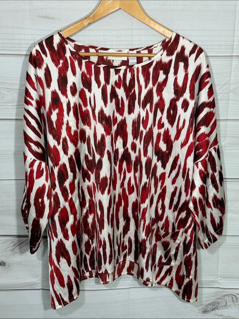 Chico’s Flowy Boxy Red & White Animal Print Tunic Top Size XL/16/Chico’s 3